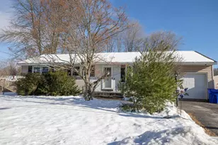 75 Huntington Ave, Manchester, NH 03109 - Photo 2