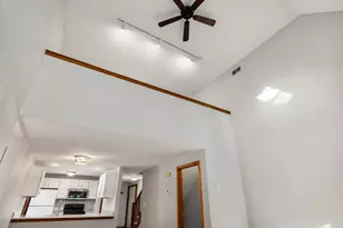 3 Montrose Dr, Stratham, NH 03885 - Photo 10