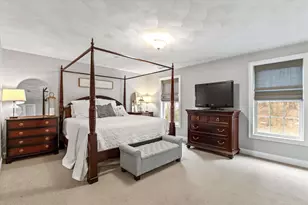 37 Dugout Rd, Hudson, NH 03051 - Photo 14