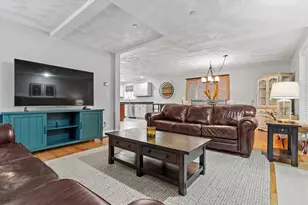 37 Dugout Rd, Hudson, NH 03051 - Photo 6