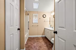 17 Lilac Ct, Raymond, NH 03077 - Photo 14