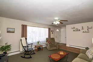 5 Sequoia Ln, Plaistow, NH 03865 - Photo 4