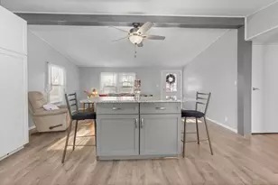 73 Riverledge Dr, Goffstown, NH 03045 - Photo 4