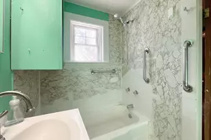 113 Meadow St, Littleton, NH 03561 - Photo 16