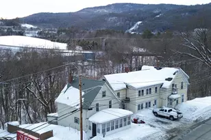 113 Meadow St, Littleton, NH 03561 - Photo 2