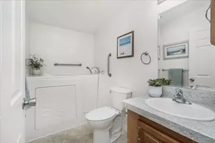 80 Ledgewood Way, Manchester, NH 03104 - Photo 28