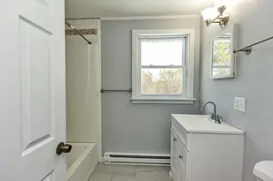 127 Holbrook Ave, Swanzey, NH 03446 - Photo 18