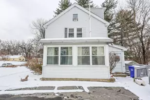 30 Baker St, Hudson, NH 03051 - Photo 4