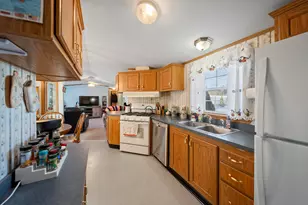 6 Adams St, Epsom, NH 03234 - Photo 8