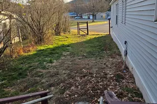 14 Anthony Cir, Swanzey, NH 03446 - Photo 16