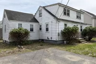 1360 Woodbury Ave, Portsmouth, NH 03801 - Photo 1