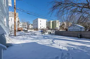 427 Wilson St, Manchester, NH 03103 - Photo 44