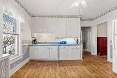 427 Wilson Street, Manchester, NH 03103 - Photo 6