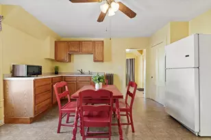 427 Wilson St, Manchester, NH 03103 - Photo 26