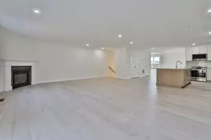 13 Autumn Ln, Raymond, NH 03077 - Photo 6