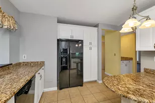 49 Pondview Dr, Merrimack, NH 03054 - Photo 4