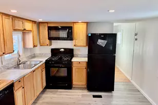7 Skyline Dr, Concord, NH 03303 - Photo 6