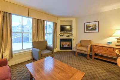 717/719 Q1-4 Jackson Gore Adams House #717/719 Q1-4, Ludlow, VT 05149 - Photo 4