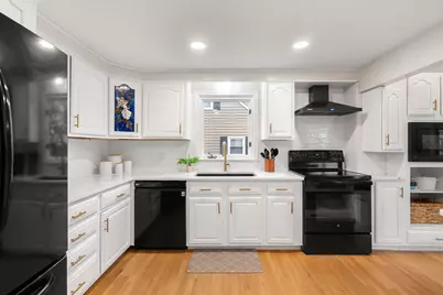 74 S Fremont Street, Manchester, NH 03103 - Photo 12