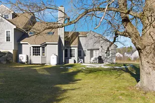 72 Freedom Ln, Laconia, NH 03246 - Photo 4