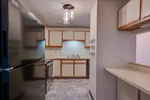 19 Saco St, Conway, NH 03813 - Photo 6