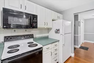 12 Timberwood Dr, Goffstown, NH 03045 - Photo 18