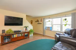 317 Circle Rd, Manchester, NH 03103 - Photo 8