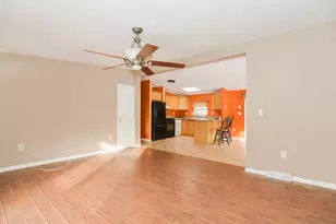 47 Campbell St, Salem, NH 03079 - Photo 6