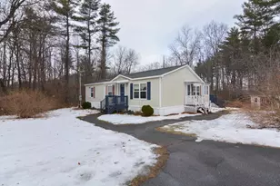 47 Campbell St, Salem, NH 03079 - Photo 1