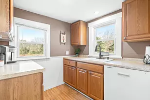 294 Corning Rd, Manchester, NH 03109 - Photo 10