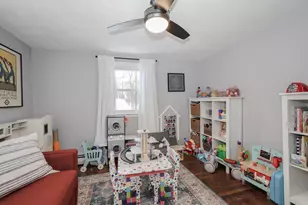 27 Willow St, Pelham, NH 03076 - Photo 12