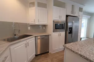 609 Canterbury Dr, Exeter, NH 03833 - Photo 6
