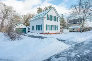 27 Broad St, Rochester, NH 03867 - Photo 1