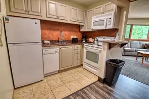 90 Loon Mountain Dr, Lincoln, NH 03251 - Photo 8