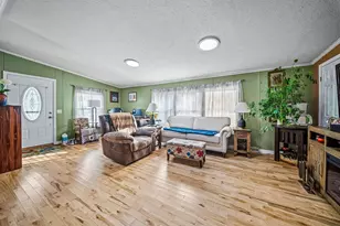 234 Emerald Dr, Barrington, NH 03825 - Photo 2