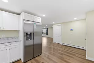 5 Railroad Ave, Rochester, NH 03867 - Photo 8