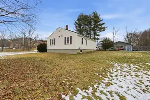 5 Railroad Ave, Rochester, NH 03867 - Photo 6