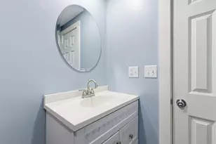 5 Railroad Ave, Rochester, NH 03867 - Photo 24