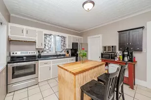 89 Charles St, Milton, NH 03851 - Photo 4