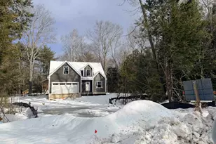 3 Freedom Dr, Rochester, NH 03839 - Photo 2