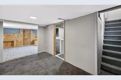 36 Essex Street, Manchester, NH 03102 - Photo 40