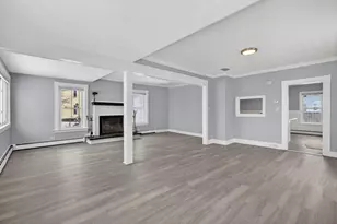 36 Essex St, Manchester, NH 03102 - Photo 10