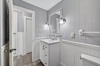 36 Essex Street, Manchester, NH 03102 - Photo 22