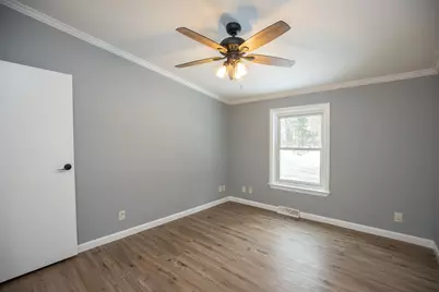 545 Elm Street #10, Milford, NH 03055 - Photo 18