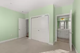 77 Hanover St, Portsmouth, NH 03801 - Photo 26