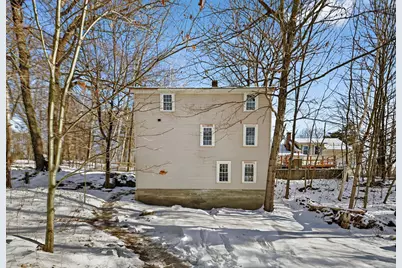 243 Bank St Extension, Lebanon, NH 03766 - Photo 28