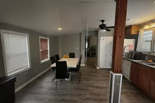 87 Parker St, Manchester, NH 03102 - Photo 8