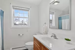 48 Greenleaf St, Manchester, NH 03103 - Photo 20