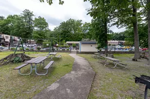 4 Pembroke Dr, Derry, NH 03038 - Photo 18