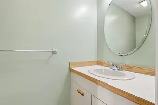 117 Fox Hollow Way, Manchester, NH 03104 - Photo 10